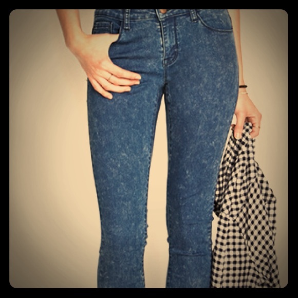 Denim - Forever 21 Acid Wash Skinny Jeans